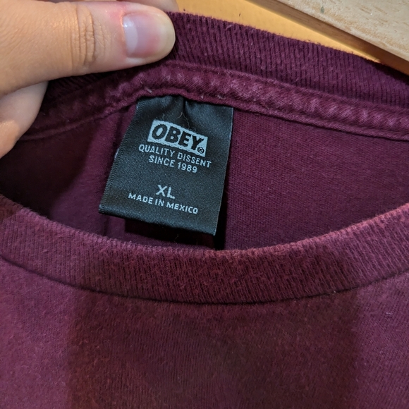 Men's Obey T-shirt - Picture 2 of 3